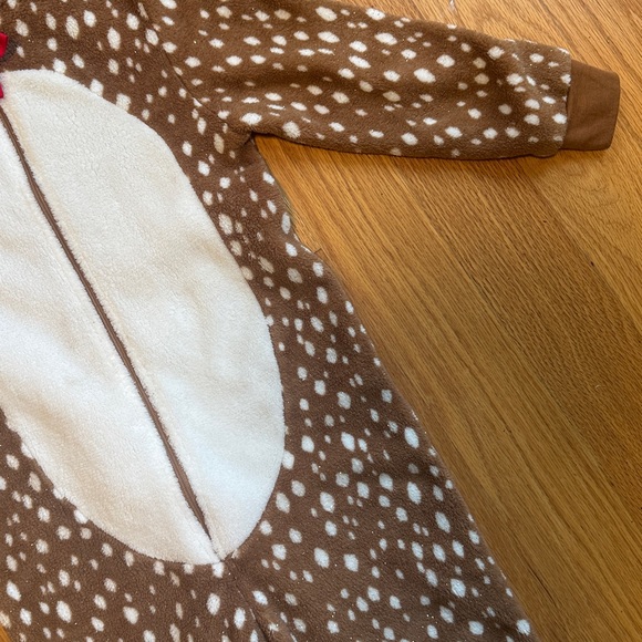 H&M deer costum - Picture 3 of 6